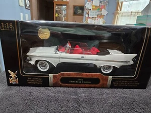 1961 IMPERIAL CROWN CONVERTIBLE, 1:18 Scale , SIGNATURE SERIES - Picture 1 of 8