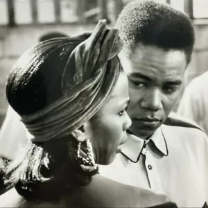 Vintage 1991 Cuba Gooding Jr Tyra Ferrell Boyz In The Hood Press Photo Tre Baker - Picture 1 of 3