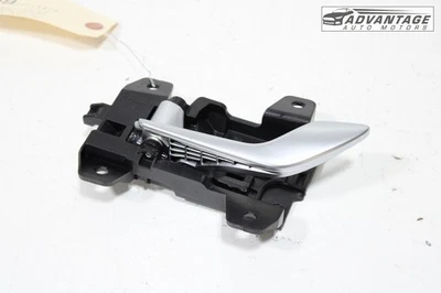 HYUNDAI TUCSON 2022-2025 PANEL PUERTA INTERIOR TRASERO IZQUIERDO MANIJA INTERIOR OEM Foto 1 de 4