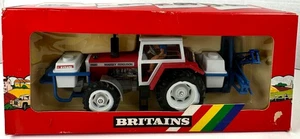 Britains 9615 Massey Ferguson 2680 Tractor 1:32 w/ Evrard Sprayer New in Box - Picture 1 of 10