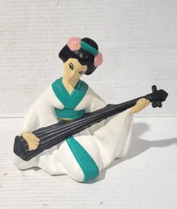 Geisha Statue Figurine Chalkware Playing Instrument - Picture 1 of 5