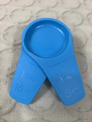 Tupperware Magnetic Measuring Spoon Set Tablespoon & Teaspoon Blue Gadget -NEW - Image 1 of 4