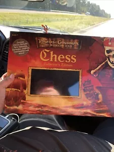 Pirates of The Caribbean At World's End Collectors Edition Chess Set COMPLETE - Picture 1 of 3