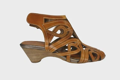 Spring Step Sz 37 6.5 7 Flourish Cut Out Leather Gladiator Sandal L'Artiste Boho - Image 1 of 4