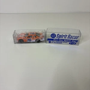 COCHE 76 SPIRIT RACER 50 ANIVERSARIO ESCALA 1:64 Naranja - Imagen 1 de 4