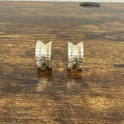 Kent Coffey The Trojan Cómoda Cajón Tirador 2 Manijas MCM Perilla De Colección Plata Dorado Foto 1 de 4