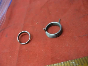 Original Singer 66 99 99K Sewing Machine Bobbin Winder 2 Springs - Picture 1 of 2