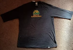 Majestic Hardwood Classics Seattle Supersonics T-Shirt anthrazit grau Gr. XL neu mit Etikett - Bild 1 von 4