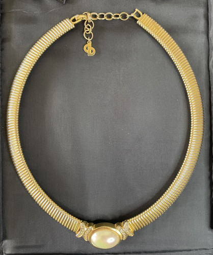 Collana vintage CHRISTIAN DIOR con colletto tono oro finte perle e cristalli