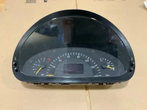 MERCEDES VITO W639 04-10 INSTRUMENT CLUSTER SPEEDOMETER A6394460421 - Picture 1 of 6