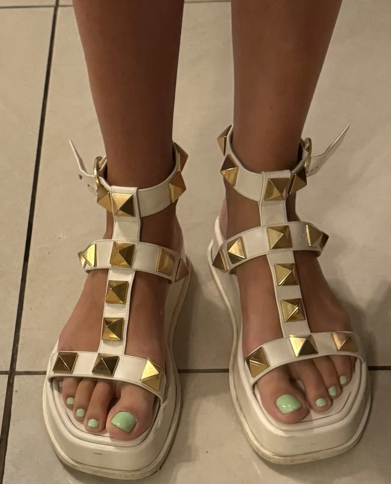 Valentino Garavani Roman Stud leather sandal Slides Flat Size  40.5 EU 9.5-10 US - Image 1 of 4