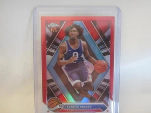 2024-25 Topps Chrome Tyrese Maxey #33 Red Refractor SP 4/5 - Bild 1 von 2