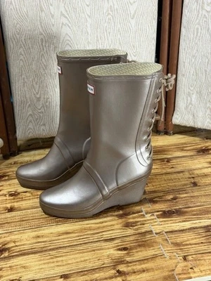 Botas de cuña Hunter para mujer Zapatos Tostado Champagne Talla 7 ¡DEBES VERLAS!!! Foto 1 de 4