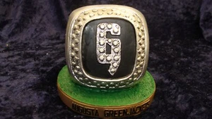 Anillo réplica campeonato chaquetas verdes Augusta ~ SGA ~ CAMPEONES 2008 ~ 3,75x3,25 ~ En muy buena condición ~ - Imagen 1 de 8