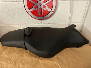 YAMAHA MT-10 SEAT MT-10 RIDERS SEAT MT-10 SEAT MT-10 SEAT MT10 B67-00D B67-01D - Picture 1 of 6
