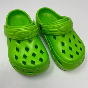 Nothinz Kinder Jugend Größe 12 Slipper Clogs hellgrün EVA Gummi Strand Pool Schuh - Bild 1 von 8