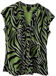 Worthington Sleeveless Pleated V-Neck Blouse Green Zebra Print Medium. Roll Tab - Picture 1 of 4