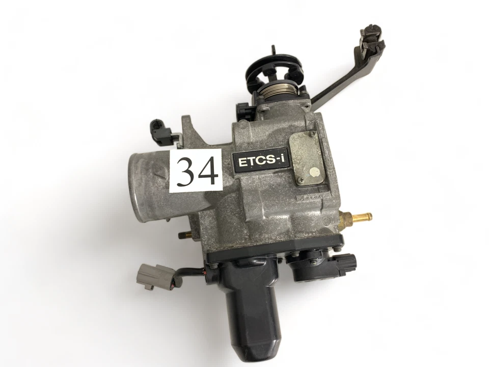 Lexus IS300 2004 3,0 L cuerpo del acelerador actuador de válvula 22030-46220 OEM 116 +++ #34 Foto 1 de 4