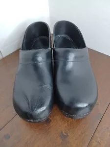 Dansko Schuhe Damen 41 Clogs Pantoletten schwarz Leder Keilabsatz Größe 10,5 - 11 US - Bild 1 von 18