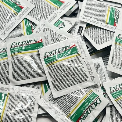 Excedrin Extra Strength Pain Relief 100 Packets of 2 Caplets Travel Size To Go - Image 1 of 4