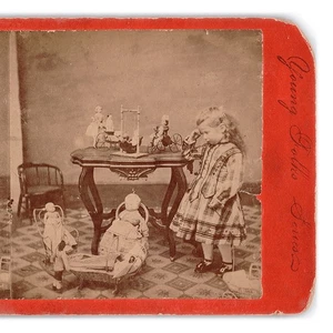 Stereoview Ritratto di Regali di Natale per Bambini Vittoriani - Giocattoli e Bambole anni 1870 - Foto 1 di 3