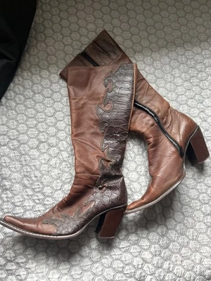 luce Firenze 女式高尖头牛仔靴 39 码 — 第 1/4 张图片