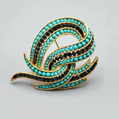 Broche Corona Trifari Philippe Imitación Turquesa Zafiro Cristal Tono Dorado Remolino Foto 1 de 4