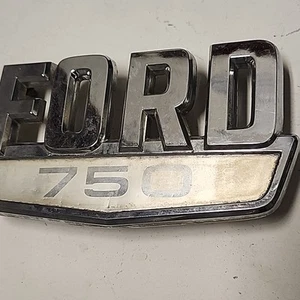 VINTAGE 750 LARGE HEAVY TRUCK FENDER EMBLEM 1970s - Picture 1 of 3