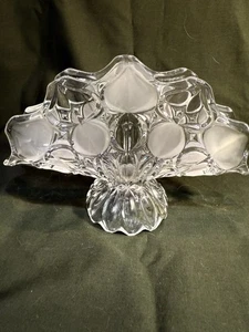 Vintage CZECH REPUBLIC BOHEMIA 24% Crystal Frosted Glass Scalloped Napkin Holder - Picture 1 of 7