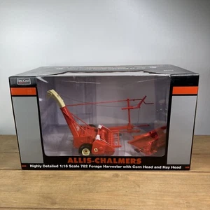 Allis Chalmers 1:16 782 Forage Harvester W/ Corn Head & Hay Head SpecCast NIB - Picture 1 of 8