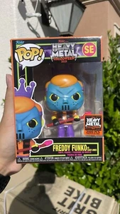 Funko Pop! Halloween 2023 #SE Freddy Funko als Casey Jones schwarzlicht LE 2000 - Bild 1 von 8
