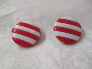 Vintage plastic red & white striped Clip on Earrings - Picture 1 of 3
