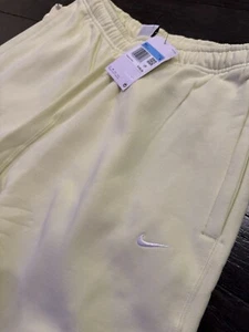 Nike Solo Swoosh Fleece Loose Fit Jogger verde luminoso nuovo con etichette DX1364-331 taglia Med - Foto 1 di 9