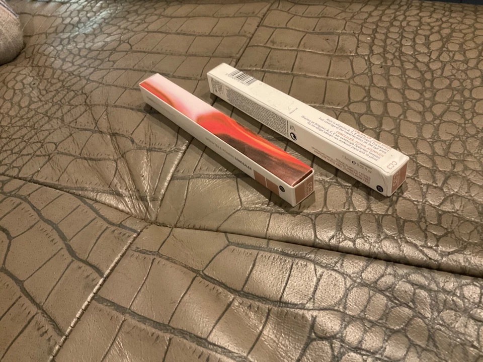 KORRES GREEN TEA & VITAMINS CONCEALER # CC3 0.05 OZ BOXED - Image 1 of 1