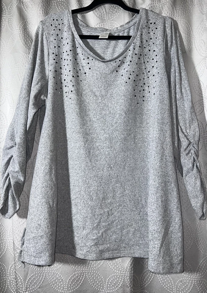 Terra & Sky Women’s Plus Size 1X (16W/18W) Gray Tunic Rhinestone & Ruffle Accent - Image 1 of 4