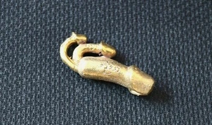 1 PCS. THAI BRASS AMULET PALAD KIK LUCKY LOVE NECKLACE PENDANT - Picture 1 of 3