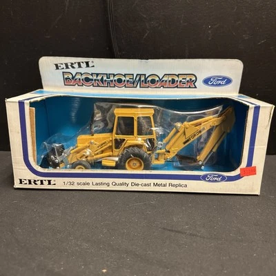 1/32 Ertl Ford 555A Backhoe Loader Construction Die-cast Replica In Box - Image 1 of 4