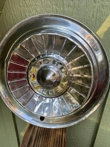 1957 Ford Hub Cap....? Single - Picture 1 of 4