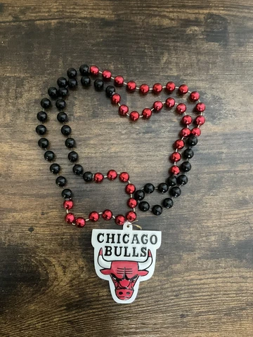CHICAGO BULLS Mardi Gras Bead Necklace NBA Bulls Cover
