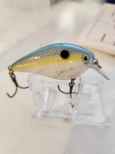 VINTAGE SHALLOW DIVING FISHING LURE - Picture 1 of 7