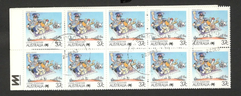 AUSTRALIA-USED BOOKLET-LIVING TOGETHER -1988. - Image 1 of 2