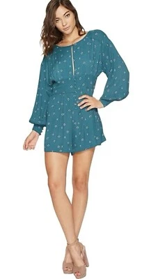 Nuevo con etiquetas Mameluco Free People Love Grows Manga Larga Fairy Grunge Boho Verde Talla L $128 Foto 1 de 4