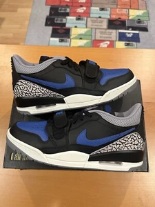 Size 10 - Nike Air Jordan Legacy 312 Low Royal Blue Black CD7069-041 Sneakers - Picture 1 of 9