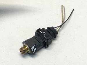 orig.  Bmw - N43 - Sensore pressione olio pressostato olio 7549796 - Foto 1 di 6