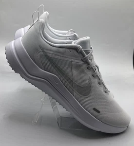Nike Downshifter 12 Herren Größe 11,5 Laufen Turnschuhe DD9293-100 Weiß Platin - Bild 1 von 7
