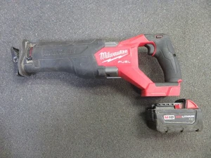 Milwaukee 2821-20 M18 SAWZALL Cordless Reciprocating Saw-- w/Battery 48-11-1828 - Picture 1 of 8