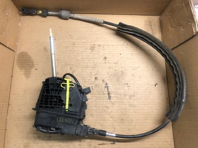 Volkswagen Passat CC 2008-2012 palanca de cambios P/N 3AB713025D Foto 1 de 4