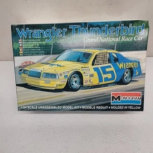 Kit Modelo Monograma 1:24 Wrangler Thunderbird Grand National Coche de Carreras Caja Abierta - Imagen 1 de 4