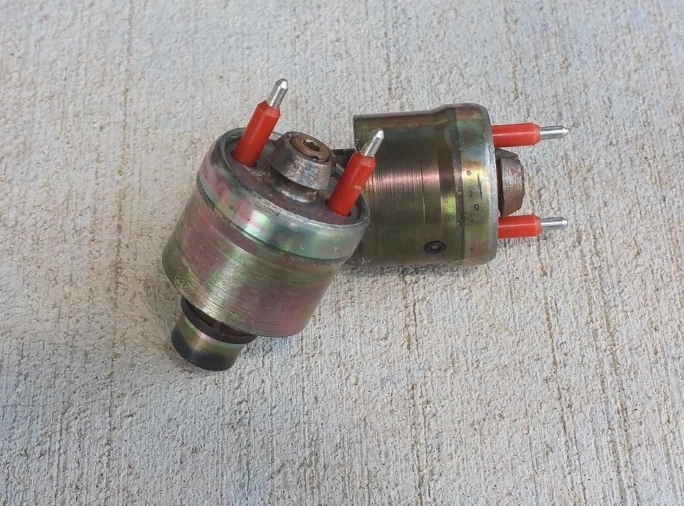 JUEGO INYECTOR COMBUSTIBLE CHEVROLET K1500 PICKUP (1988 - 1995) 4.3 TBI Foto 1 de 1