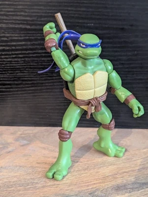 Figura Tortugas Ninja Adolescentes Mutantes Playmates 2006 Donatello con Bastón Bo TMNT Foto 1 de 4